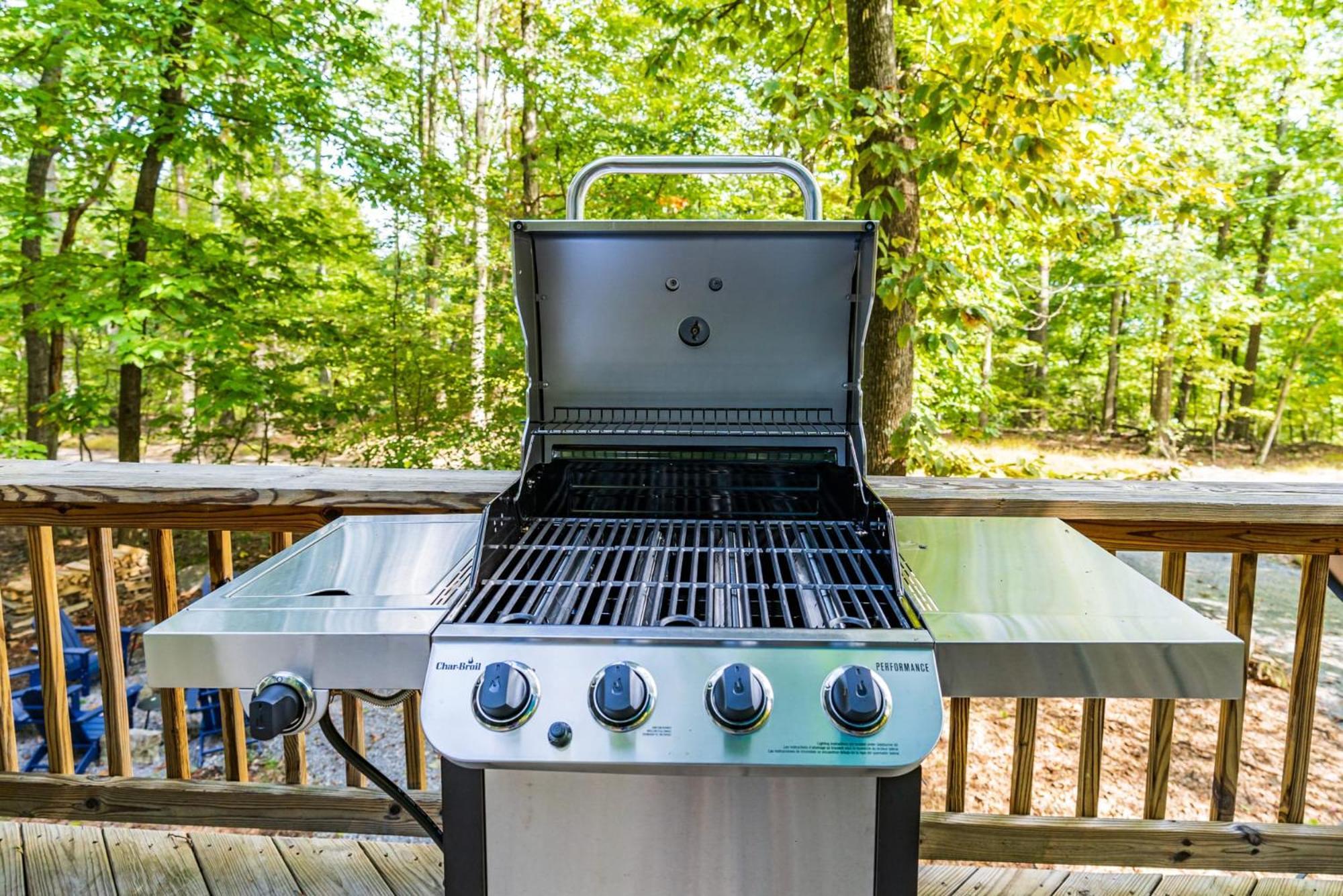 Villa Modern W Fire Pit Deck, Grill & Hot Tub Berkeley Springs Esterno foto